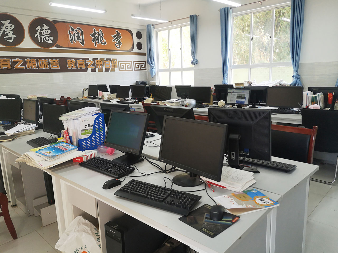 第15回目に不用品コンピューターを寄付する