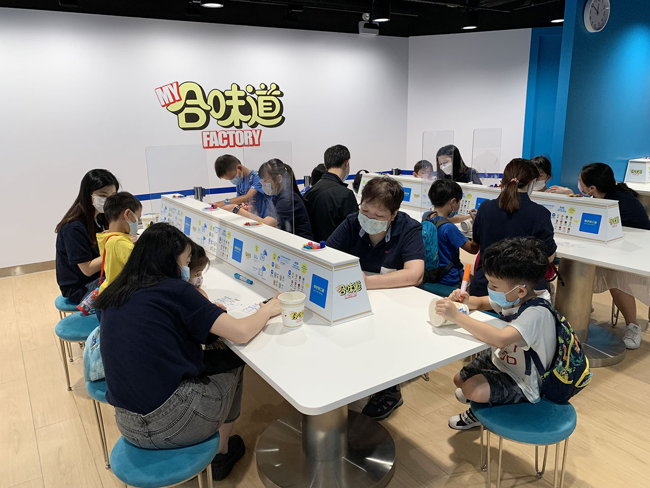 ボランティア「童」楽の合味カップヌードル体験活動を開催した