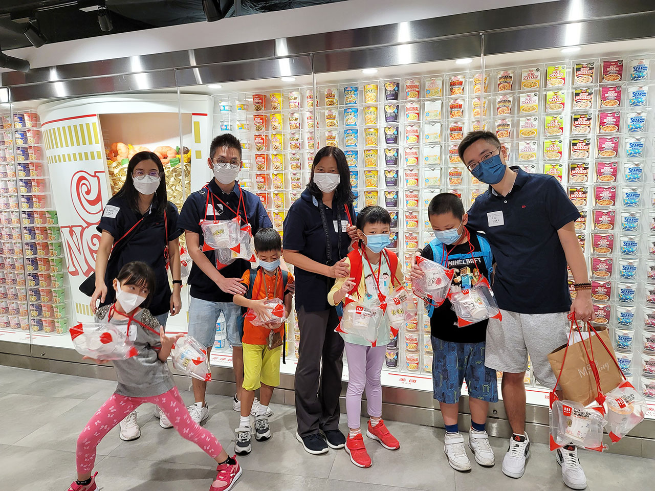 ボランティア「童」楽の合味カップヌードル体験活動を開催した