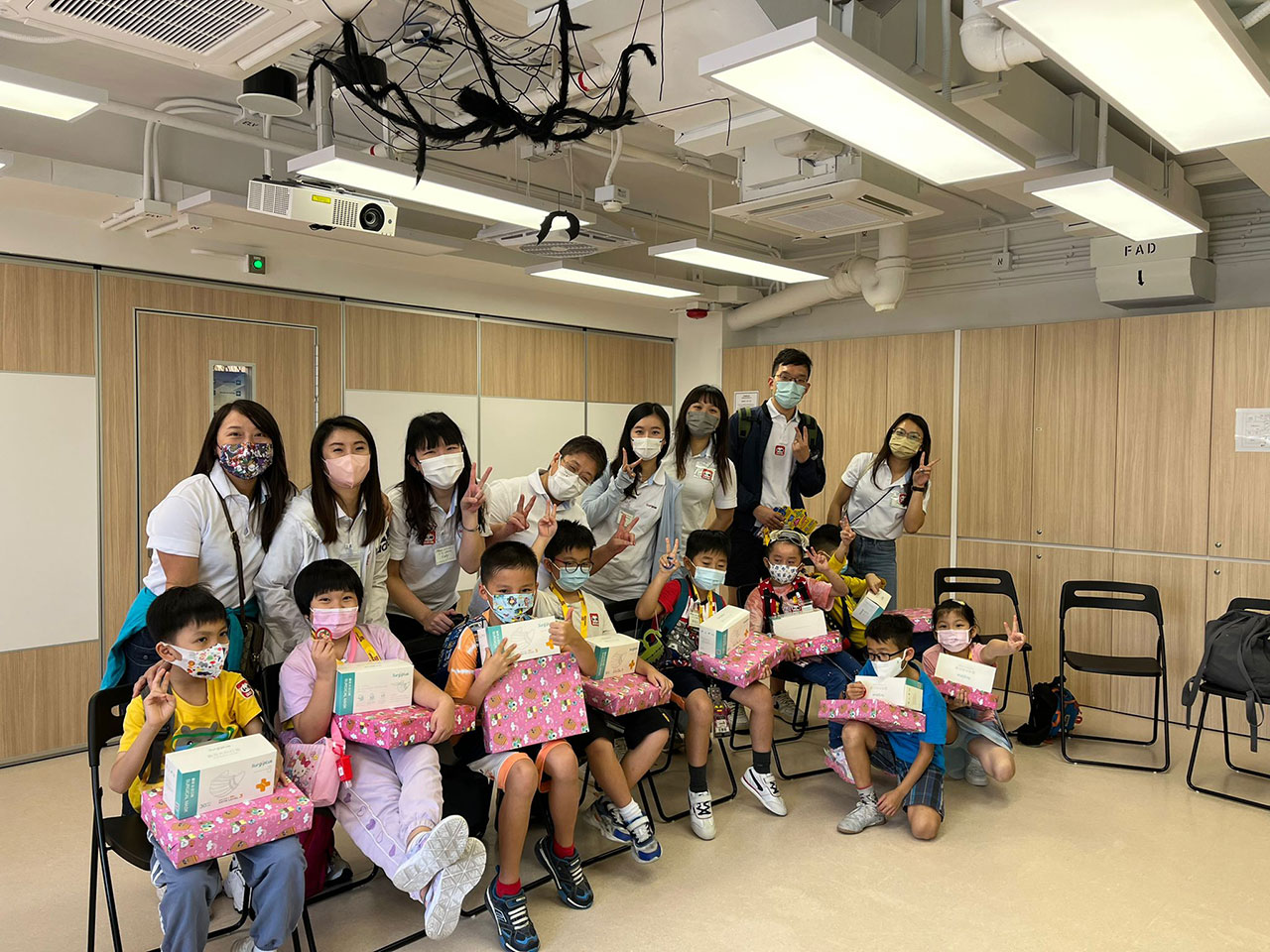 耀能協会共同で「童」遊香港レゴ探索センター活動を開催する